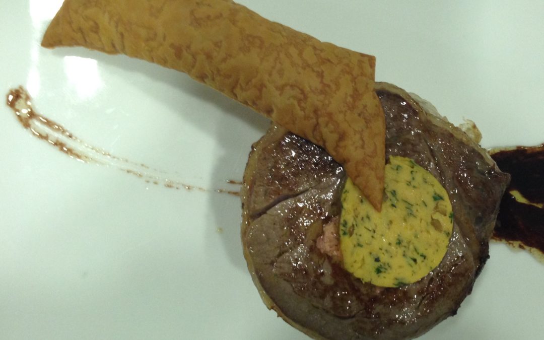 Filet de vedella amb foie amb mantega Café de Paris